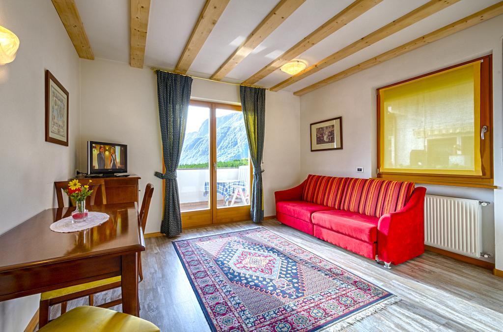 Hotel & Residenz Traubenheim Налес Стая снимка